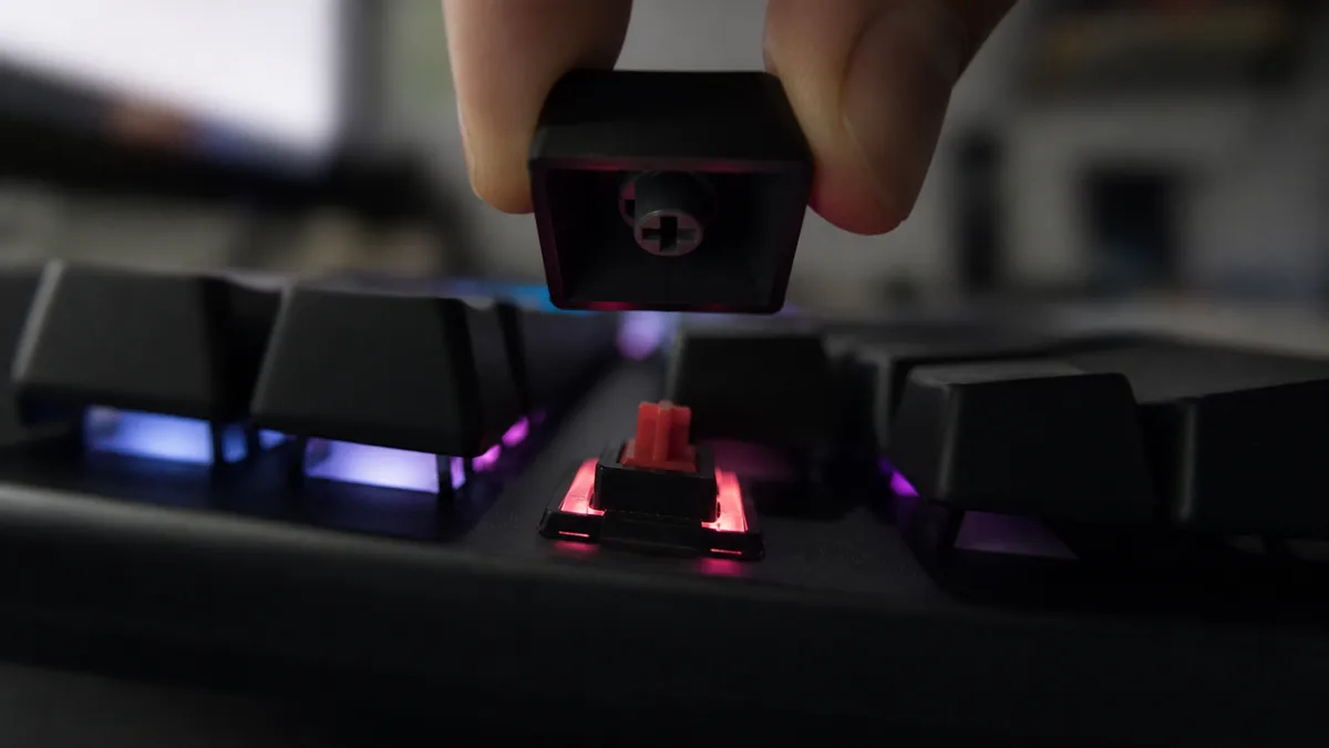 Teclado y mouse gamer baratos en México 2026: los 32,000 DPI que nadie usa